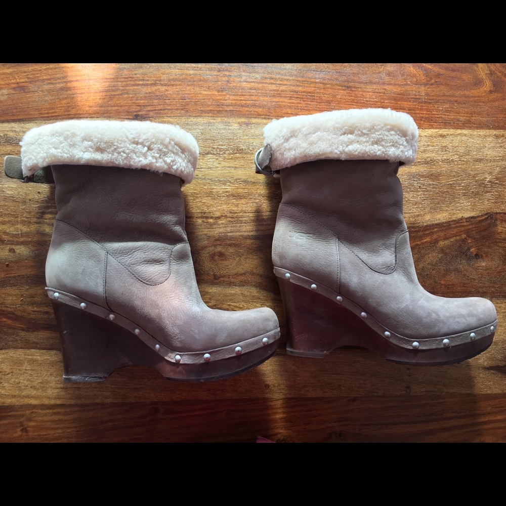 Ugg wedge boot